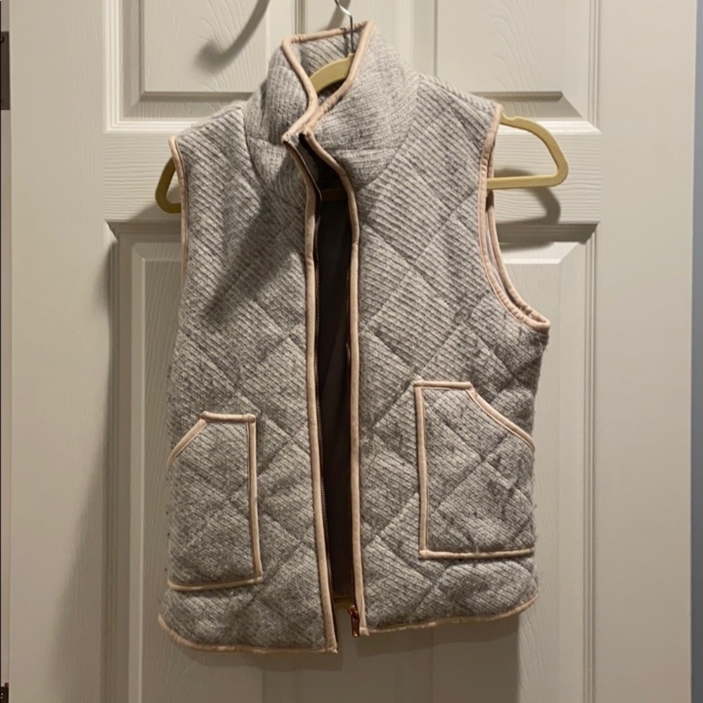 Fabric puffer vest